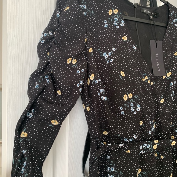 BNWT Modest friendly Dynamite dress - Picture 5 of 7